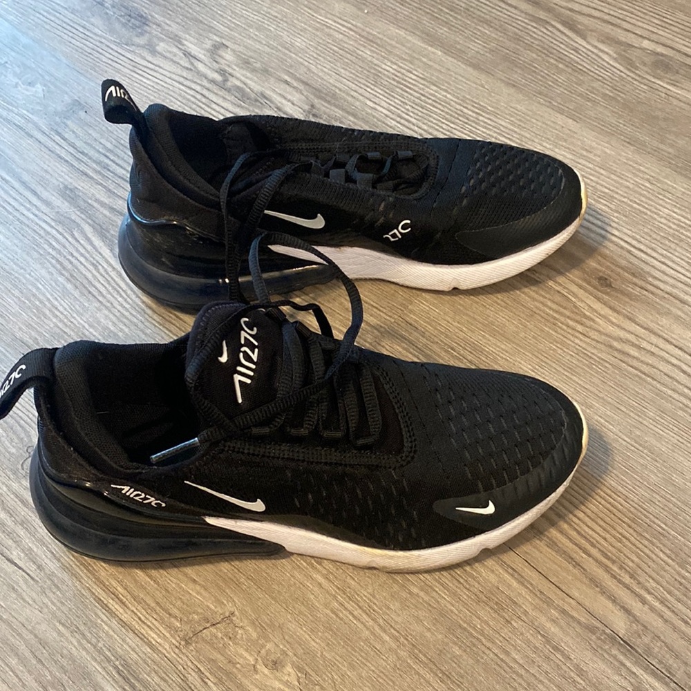 Nike air sneakers
